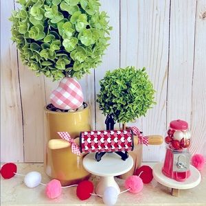 Valentine’s Day Mini Roller & Mini Gum Ball  Machine For Your Tier Trays